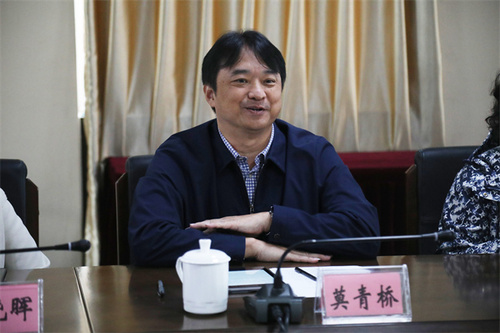 海南文化艺术学校党委书记、校长莫青桥讲话